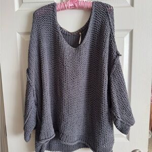 M Free People Oversized Charcoal V-Neck Sweater-great condition 💖